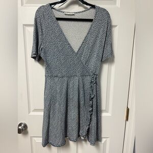 Pull&Bear Blue Floral Wrap Midi Dress